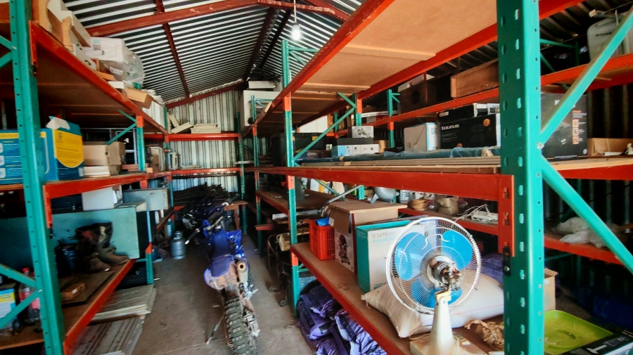 6 Bedroom Property for Sale in Middelburg Eastern Cape